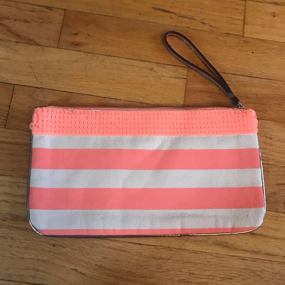 Loft peach and cream wristlet